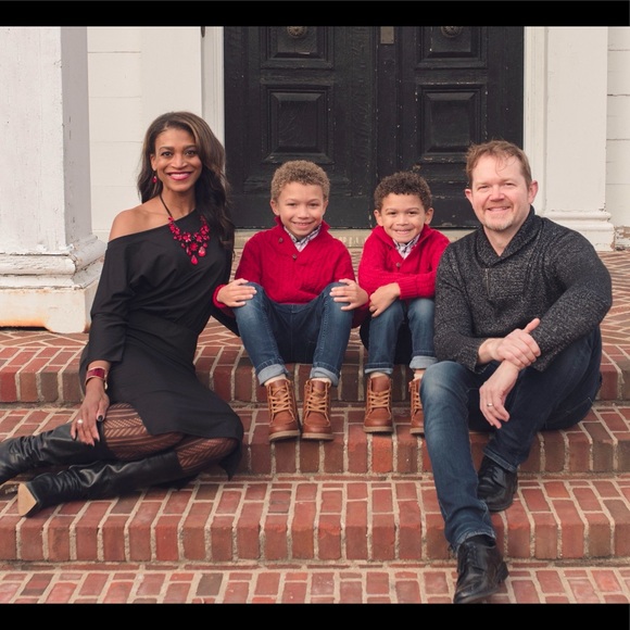 Meet Your Posher, Nikki - Picture 3 of 3